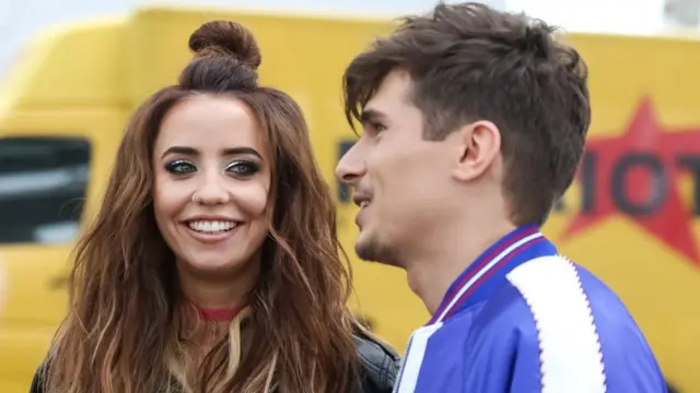 "Время и Стекло"