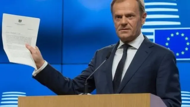 โดนัลด์ ทัสค์