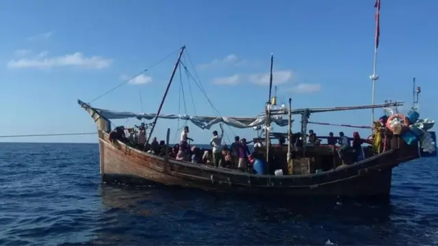 రోహింజ్యా ముస్లింలతో ఈ పడవలు సముద్రం మధ్యలో ఎలా మాయం అవుతున్నాయి?