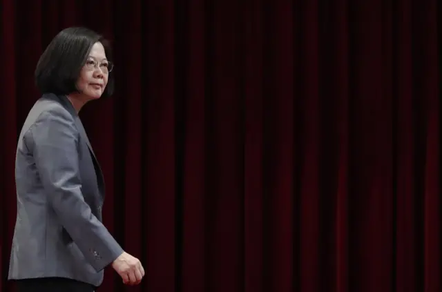 自从5月开始，台湾许多邦交国陆续被中国挖墙脚，外交风波至今未歇。