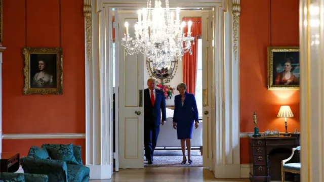 Дональд Трамп и Тереза Мэй на Даунинг-стрит