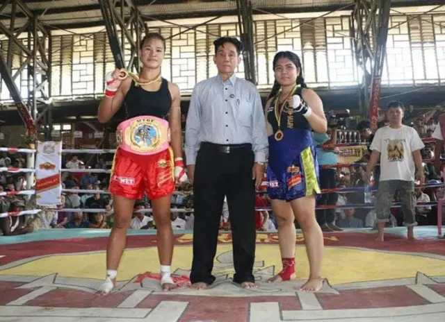 လက်ဝှေ့မယ် ဘရော်နီကာ ပထမဆုံး မြန်မာ့ အမျိုးသမီး ရိုးရာလက်ဝှေ့ ချန်ပီယံ ဖြစ်လာပြီး ရွှေခါးပတ်ရခဲ့