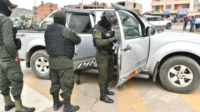 Militares bolivianos en Cochabamba