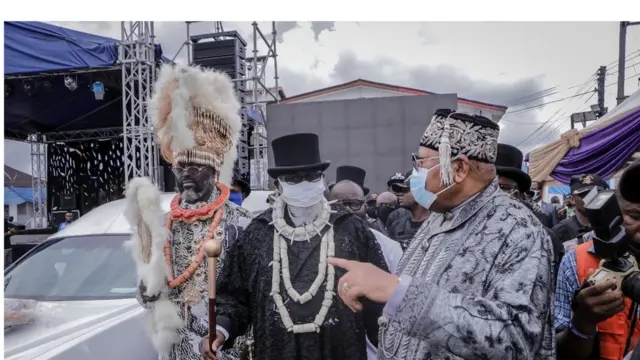 "O B Lulu Briggs burial"