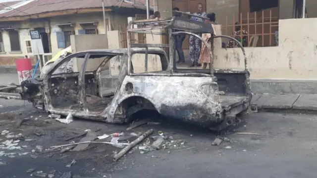 vehicle wey burn down for Oyigbo, Port Harcourt