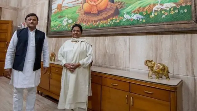 अखिलेश यादव