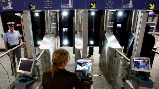 Aeroportoplataforma de analise futebol virtualFrankfurt