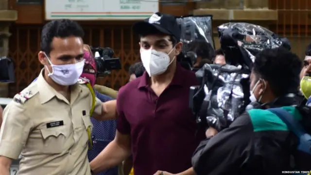 ਸ਼ੌਵਿਕ ਚੱਕਰਵਰਤੀ