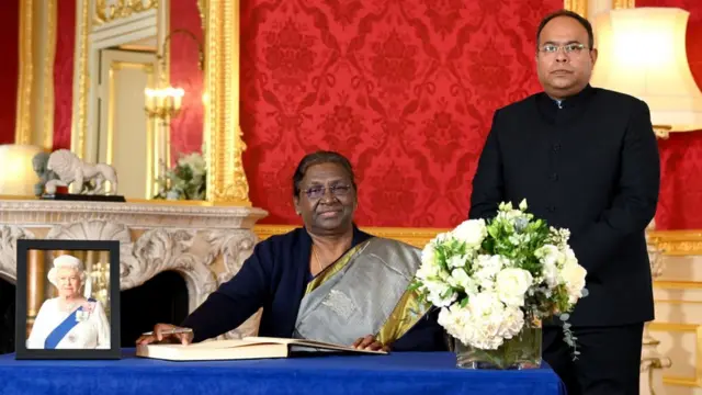 குடியரசுத் தலைவர் திரௌபதி முர்மூ