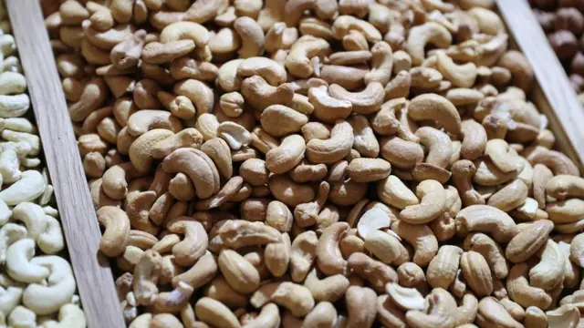 பாதாம், முந்திரி உண்டுவந்தால் விந்தணுவின் சக்தி அதிகரிக்குமா?