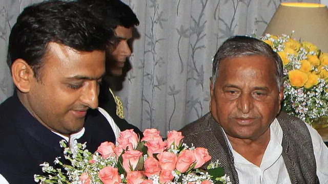 अखिलेश यादव और मुलायम सिंह यादव