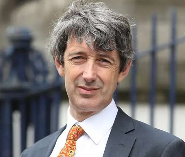 ዶክ. ኣለክስ ድቫል ዋና ዳይረክተር ናይ 'ዎርልድ ፒስ ፋዉንደሽን