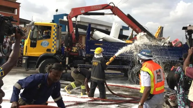 Ụgbọelu dara ada