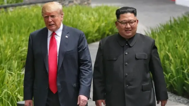 डोनल्ड ट्रंप और किम जोंग उन