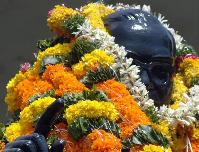 అంబేద్కర్ విగ్రహం