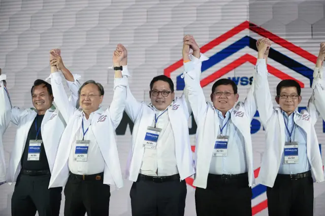 อดีตรัฐมนตรี 4 คนในรัฐบาล พล.อ. ประยุทธ์ จันทร์โอชา