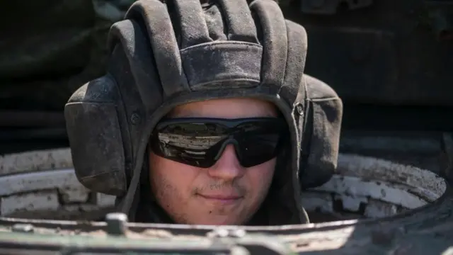 Український військовий під час навчань у травні