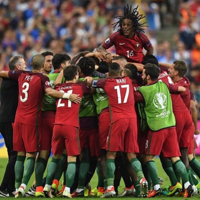 Portugal celebra su título en Francia 2016