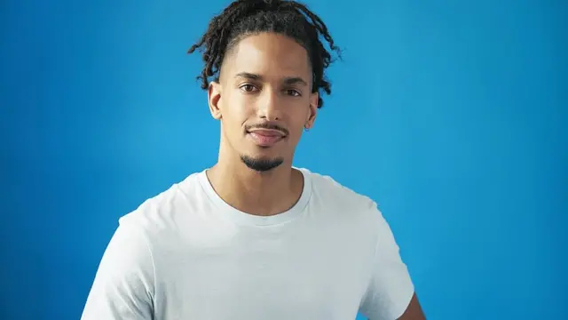 Onye ókara isi ojii na okara isi ocha