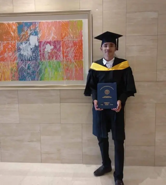 အာဏာသိမ်းမတိုင်ခင် ကျောင်းသားဘဝက ပြည်ပထွက်ပြီး စီးပွားရှာဖွေဖို့ ရည်မှန်းထားတယ်လို့ဆိုတဲ့ ကိုသန့်စင်လင်းထက်