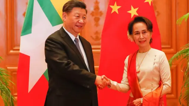 မြန်မာ -တရုတ် ပူးပေါင်းဆောင်ရွက်ဖို့ သဘောတူစာချုပ် ၃၃ခုကိုလည်း ချုပ်ဆိုနိုင်ခဲ့