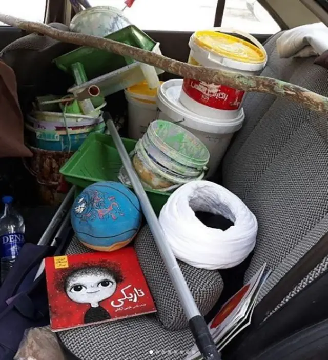 İranlı din adamının arabası