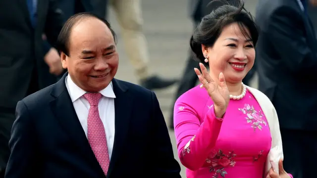 ဗီယက်နမ်ဝန်ကြီးချုပ်နဲ့ ဇနီးဟာ မြန်မာနိုင်ငံကို သုံးရက်ကြာ ချစ်ကြည်ရေးခရီးလာရောက်တာဖြစ်