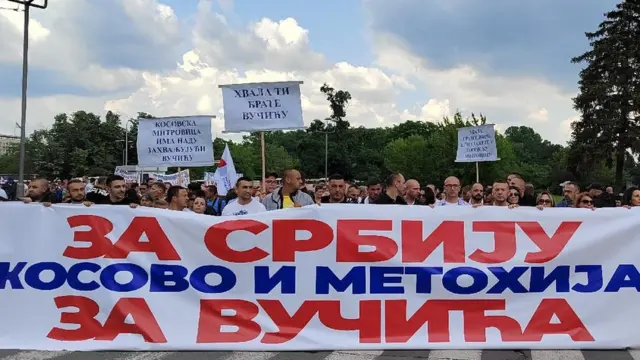 Срби, Косово, Вучић, митинг