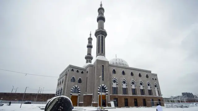 Hollanda'da bir cami
