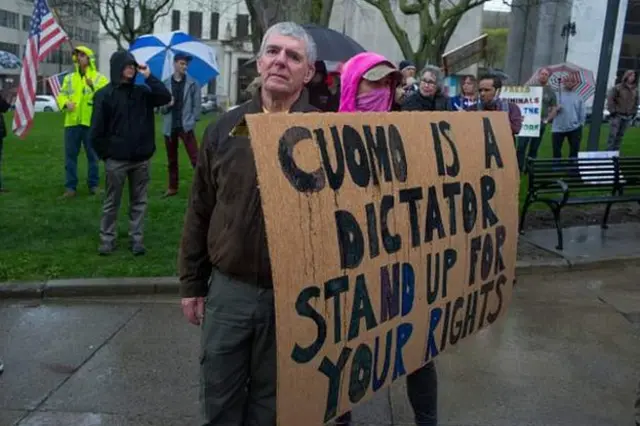 معترضان به محدودیتها