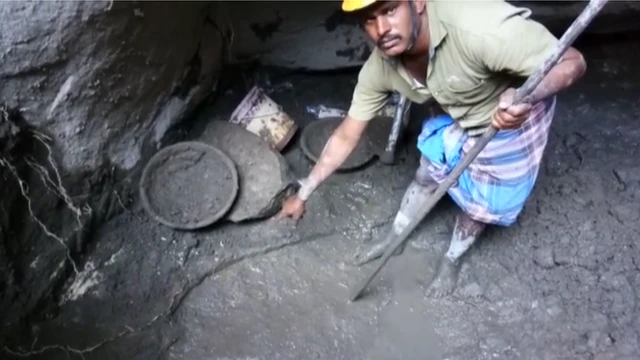 కోటలో తవ్వకాలు జరుగుతున్న ప్రాంతం