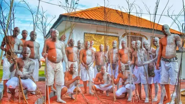 Awọn Ẹmẹsẹ laafin Ọọni ile Ifẹ