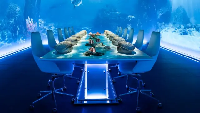 ฉากในร้านอาหารซับโมลิชัน