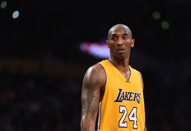 Kobe Bryant looks on during the Lakers NBA match with the Toronto Raptors in California 2015.