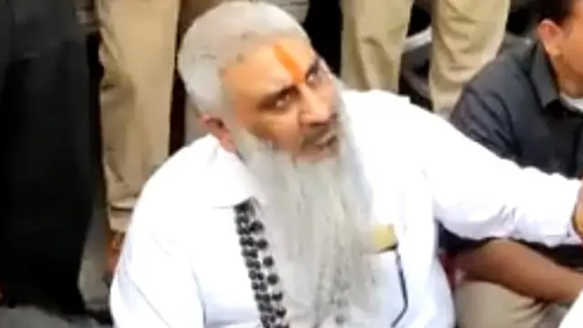 د سوري دا انځور له وژل کېدو مخکې د عتراض پرمهال اخیستل شوی