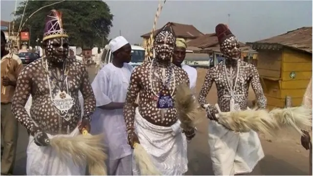 Traditional worshipers