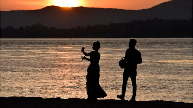 సింబాలిక్