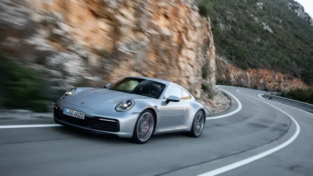 Porsche 911 Carrera S (2018)