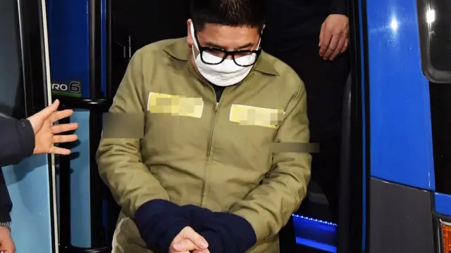 선고공판 출석하는 '어금니 아빠' 이영학