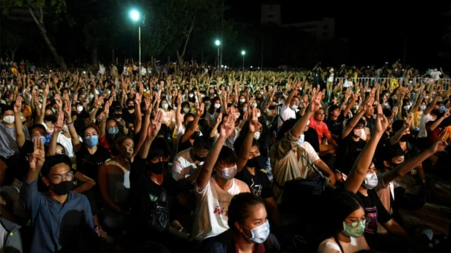 "ธรรมศาสตร์จะไม่ทน"