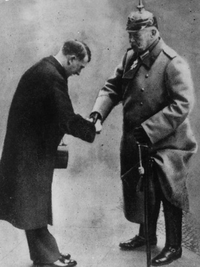 Гитлер и Гинденбург