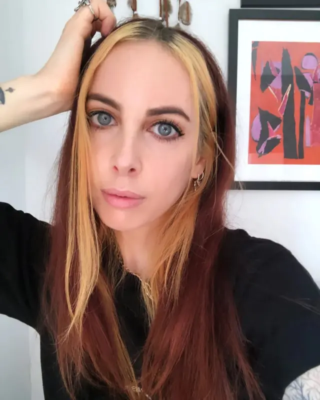 "C'est toujours un moment unique, mais il y a toujours un précédent pour ce qui se passe. Je pense que cela me réconforte certainement" - Caroline Goldstein