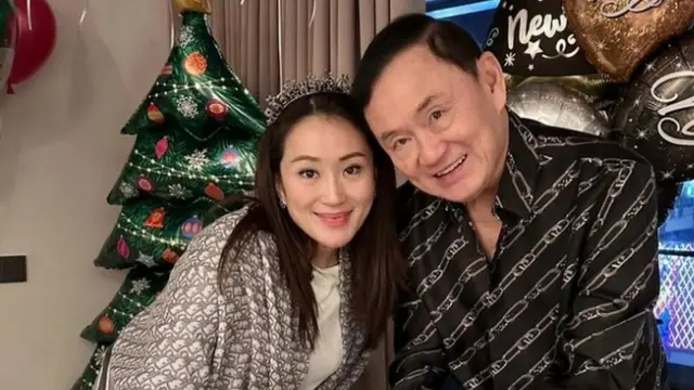 ภาพ น.ส.แพทองธารอวยพรวันเกิด 74 ปีให้กับนายทักษิณ ชินวัตร ผ่านทางอินสตาแกรมส่วนตัว