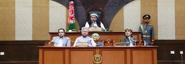 مجلس سنای افغانستان از دولت و طالبان خواست برای فراهم کردن زمینه مذاکره بین الافغانی و برقراری آتش بس دوامدار توافق کنند