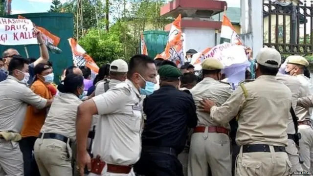 ਇਸ ਮਾਮਲੇ ਨੂੰ ਲੈ ਕੇ ਮਣੀਪੁਰ ਦੀ ਸਿਆਸਤ ਕਾਫ਼ੀ ਗਰਮਾ ਗਈ ਹੈ