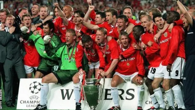 Man U watsindiye ikibanza ca mbere muri Premier League, wongera utwara igikombe c'ihiganwa ry'Ubwongereza