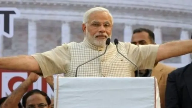 नरेंद्र मोदी.