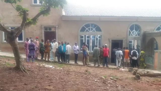 Awọn ara ilu Ikarẹ Akoko