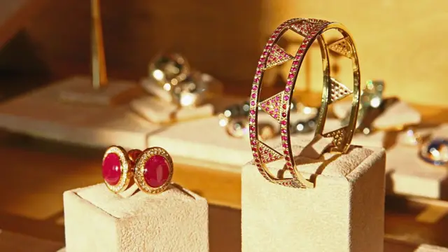 ઘરેણાની તસવીર