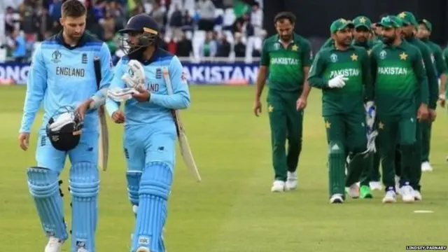 ਵਿਸ਼ਵ ਕੱਪ ਦੀ ਦਾਅਵੇਦਾਰ ਲਗ ਰਹੀ ਇੰਗਲੈਂਡ ਨੂੰ ਪਾਕਿਸਤਾਨ ਨੇ ਹਰਾ ਦਿੱਤਾ ਹੈ